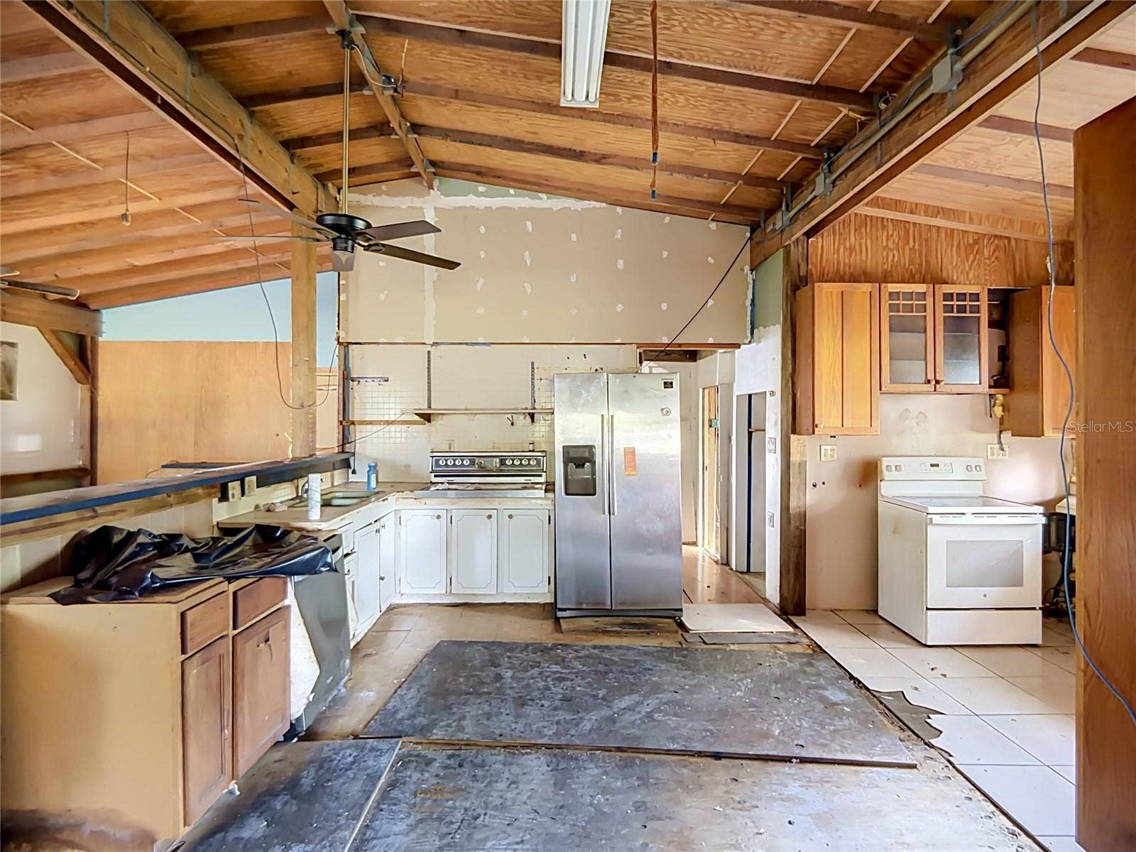 729 CREVASSE STREET, Lakeland, FL 33805 729 CREVASSE STREET, Lakeland, FL 33805