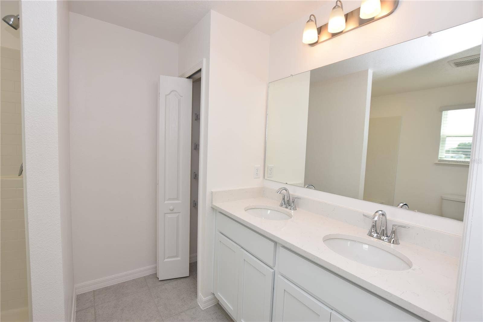 3913 ACADEMIA AVENUE, Lakeland, FL 33803 3913 ACADEMIA AVENUE, Lakeland, FL 33803