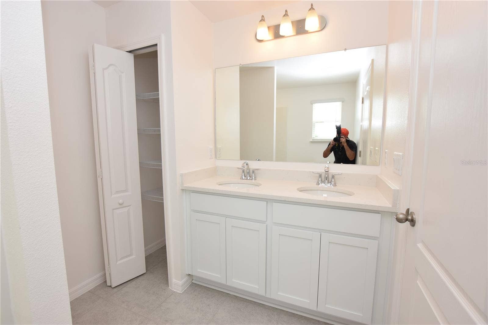 3913 ACADEMIA AVENUE, Lakeland, FL 33803 3913 ACADEMIA AVENUE, Lakeland, FL 33803