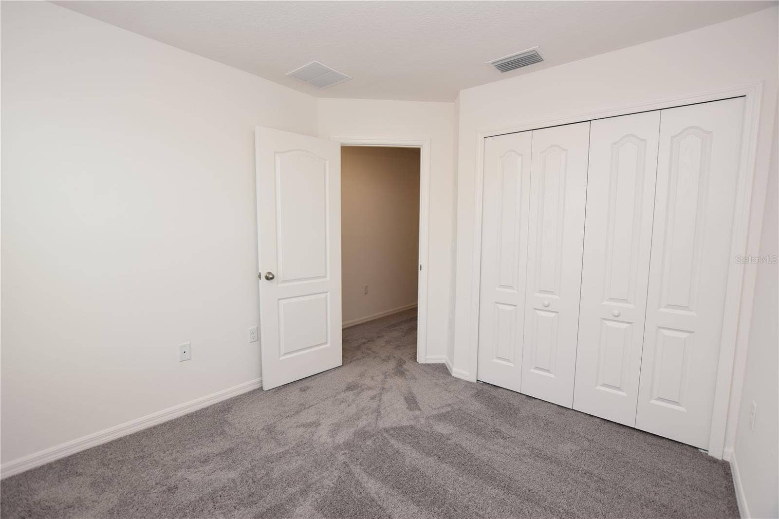 3913 ACADEMIA AVENUE, Lakeland, FL 33803 3913 ACADEMIA AVENUE, Lakeland, FL 33803