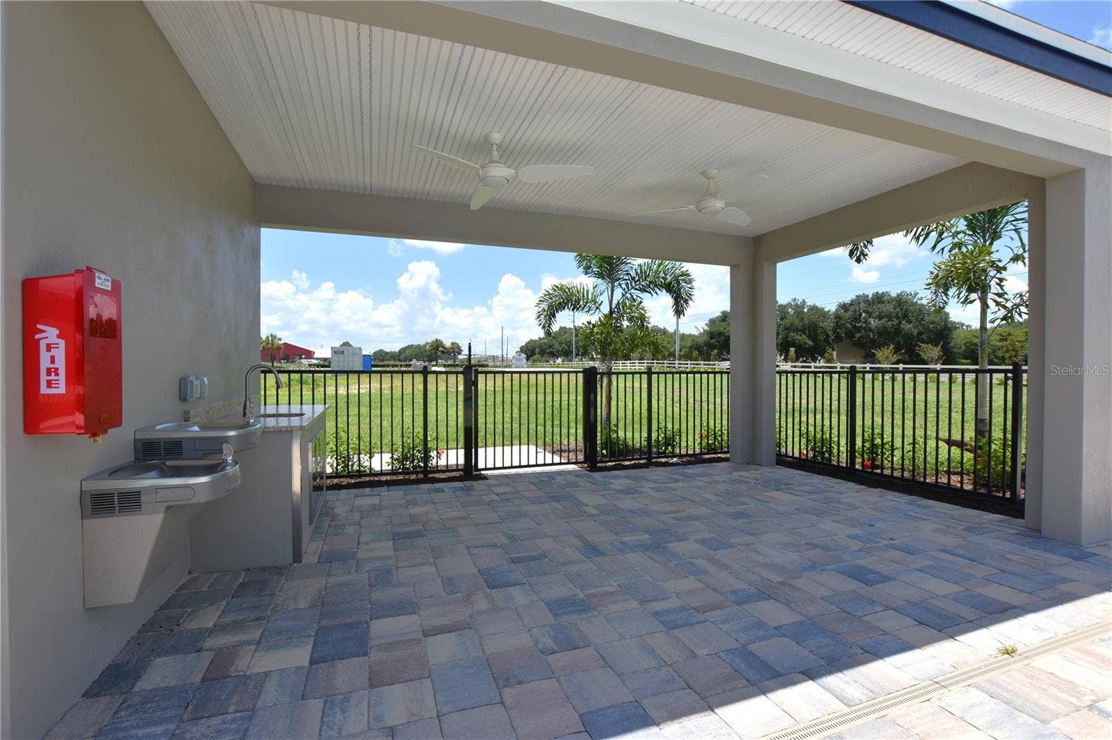3913 ACADEMIA AVENUE, Lakeland, FL 33803 3913 ACADEMIA AVENUE, Lakeland, FL 33803