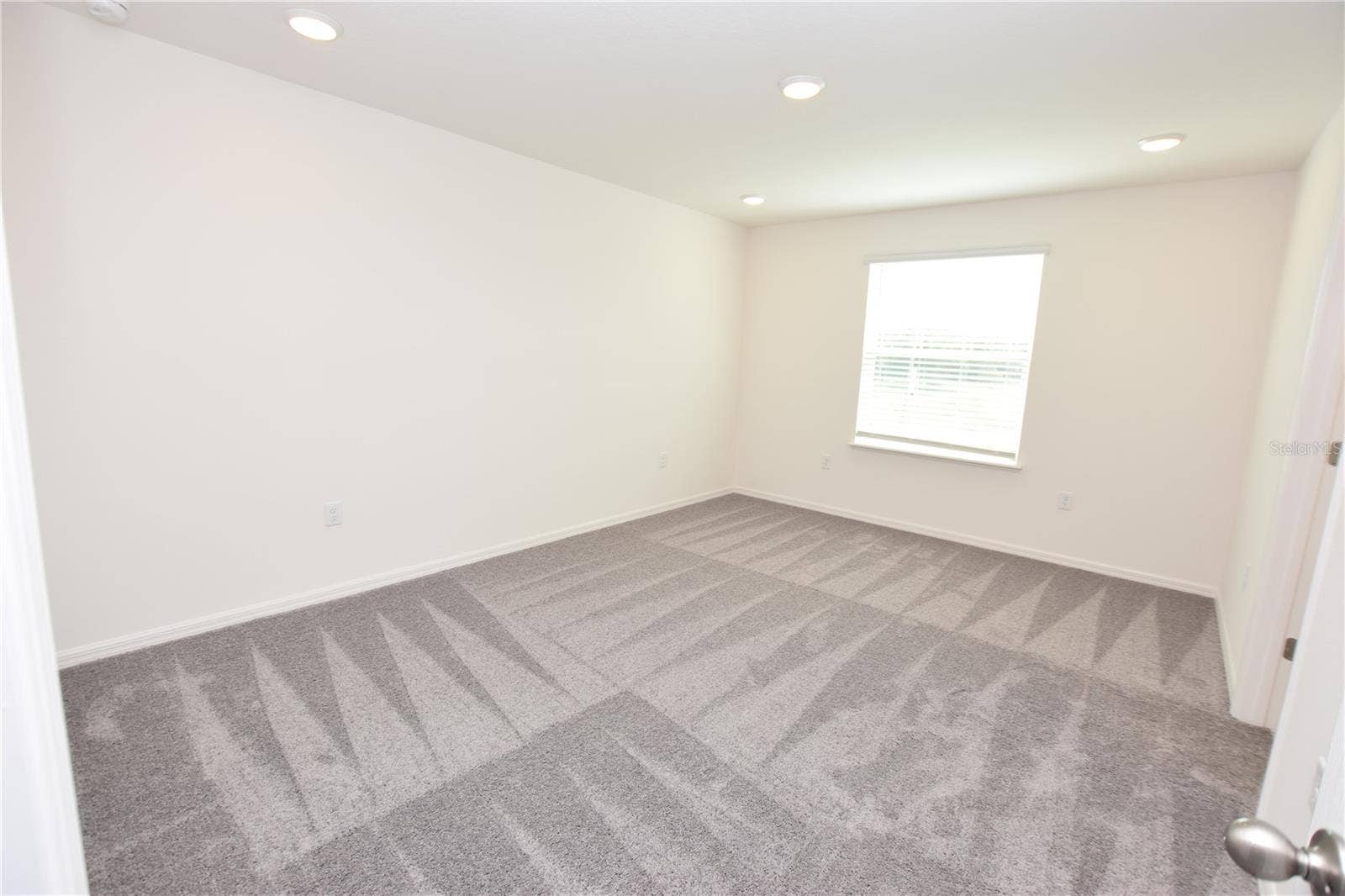 3913 ACADEMIA AVENUE, Lakeland, FL 33803 3913 ACADEMIA AVENUE, Lakeland, FL 33803