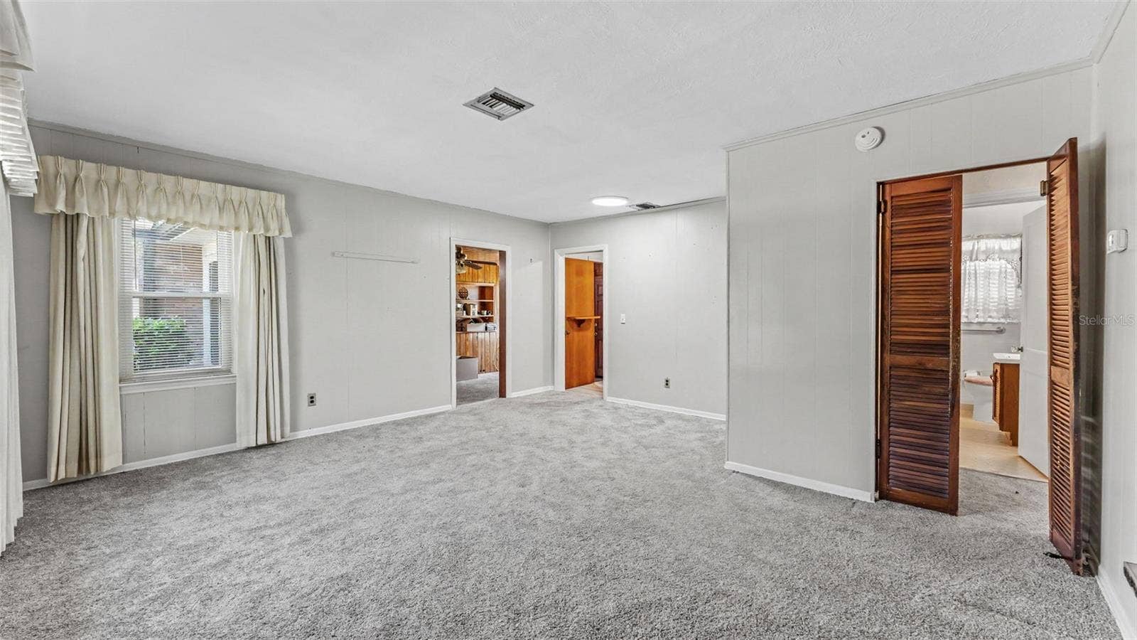 2206 BRISTOL AVENUE, Lakeland, FL 33803 2206 BRISTOL AVENUE, Lakeland, FL 33803