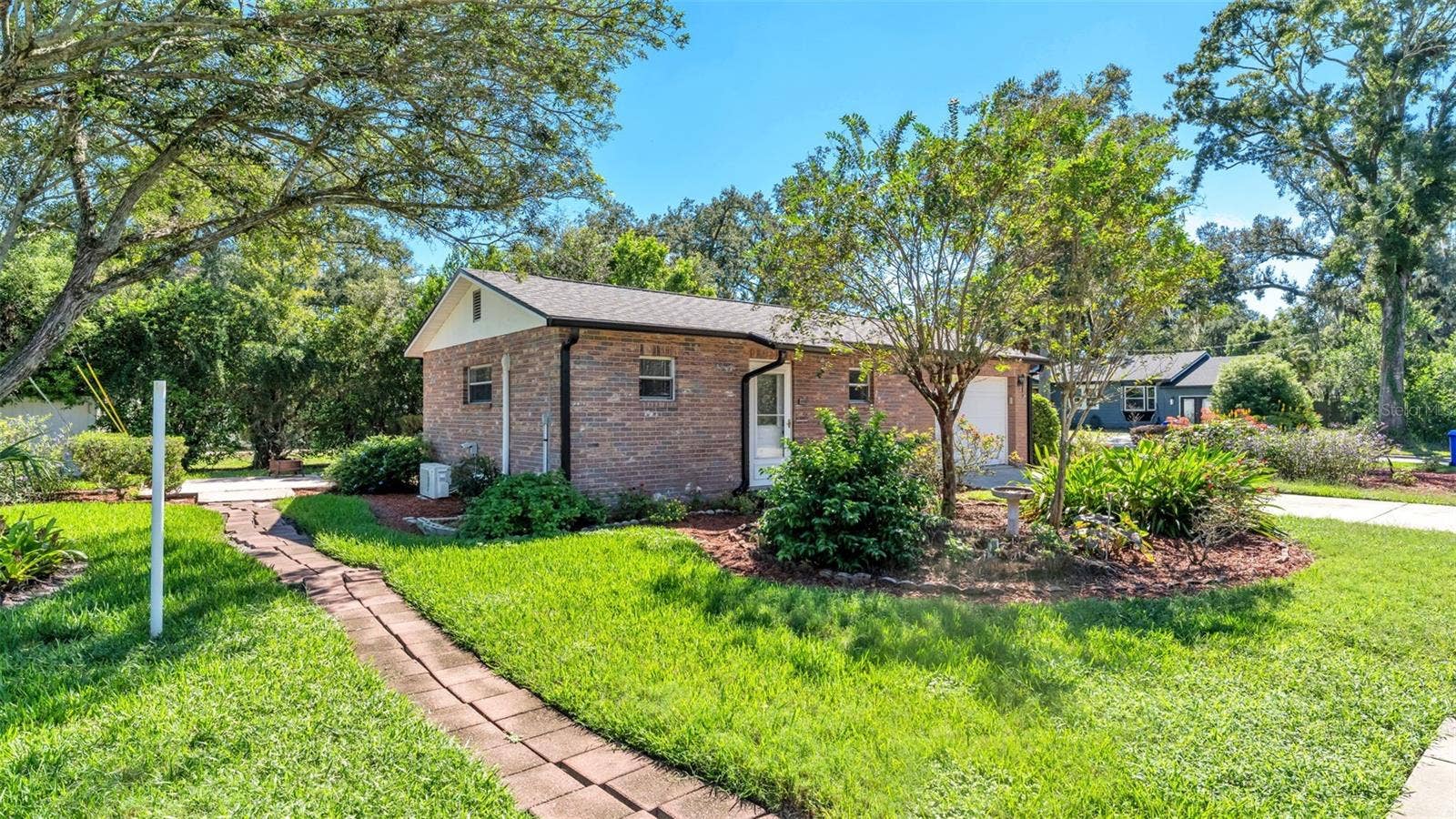 2206 BRISTOL AVENUE, Lakeland, FL 33803 2206 BRISTOL AVENUE, Lakeland, FL 33803