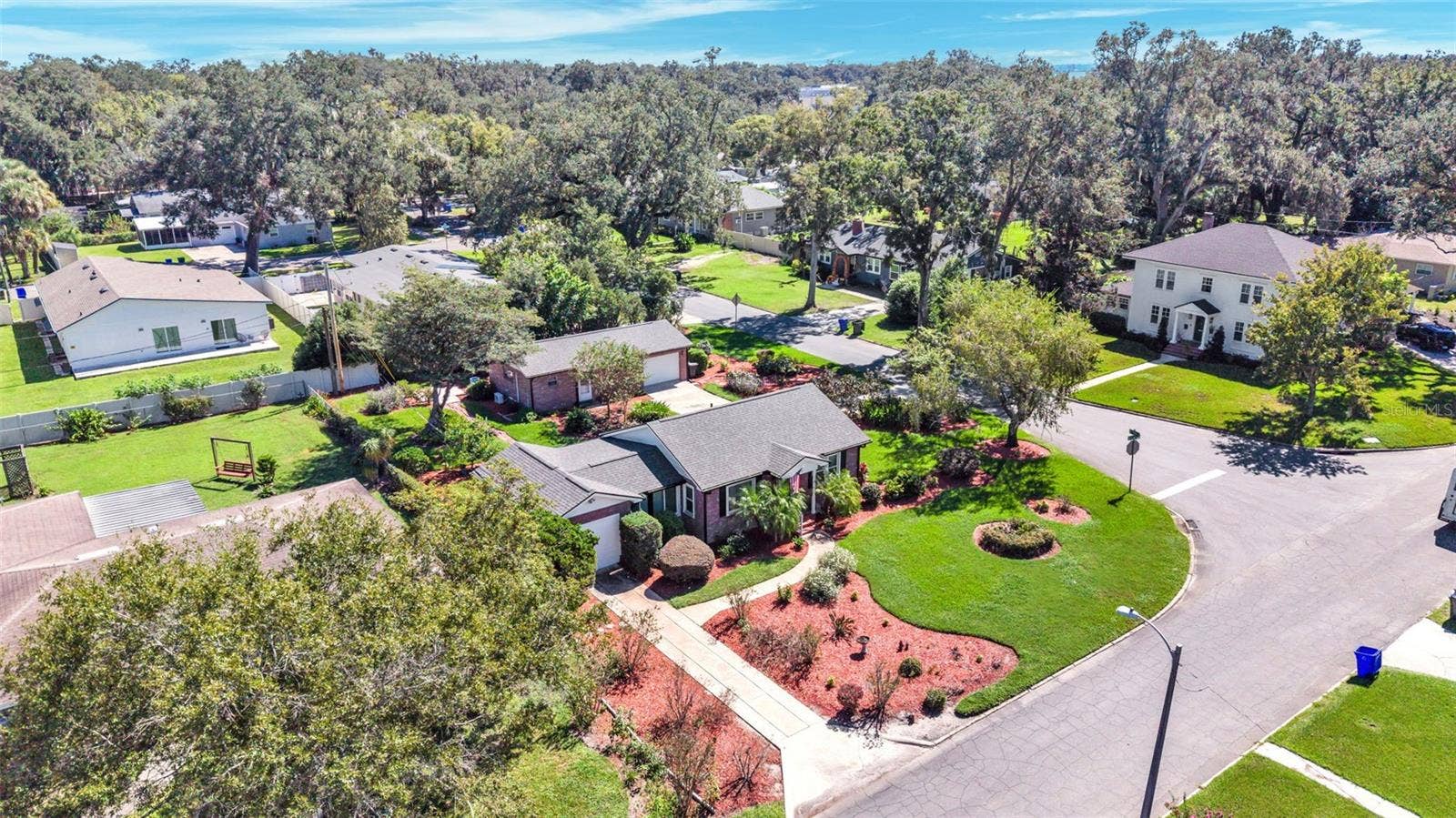 2206 BRISTOL AVENUE, Lakeland, FL 33803 2206 BRISTOL AVENUE, Lakeland, FL 33803