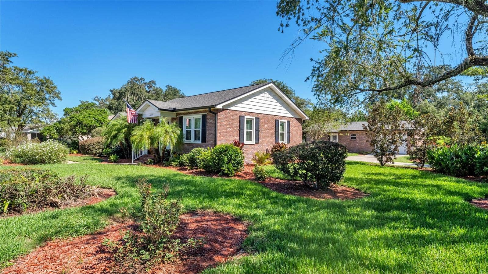 2206 BRISTOL AVENUE, Lakeland, FL 33803 2206 BRISTOL AVENUE, Lakeland, FL 33803