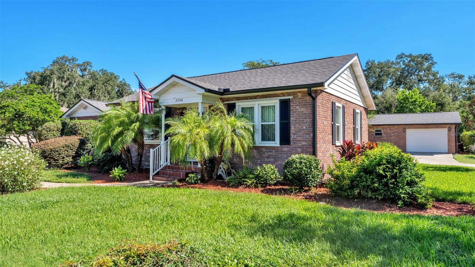 2206 BRISTOL AVENUE, Lakeland, FL 33803 2206 BRISTOL AVENUE, Lakeland, FL 33803