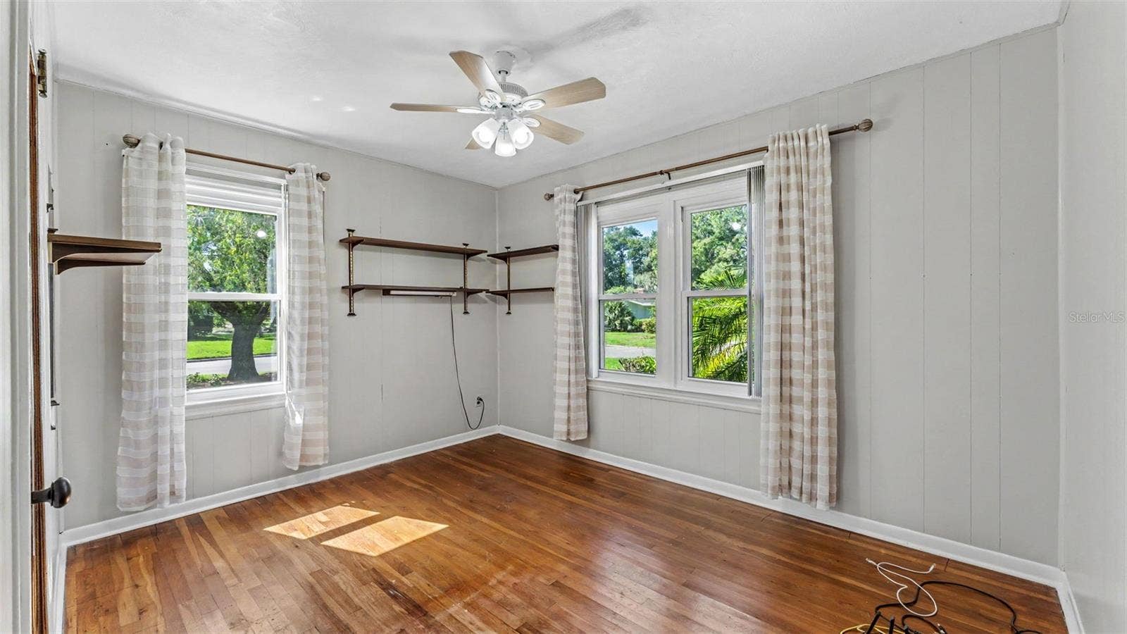 2206 BRISTOL AVENUE, Lakeland, FL 33803 2206 BRISTOL AVENUE, Lakeland, FL 33803