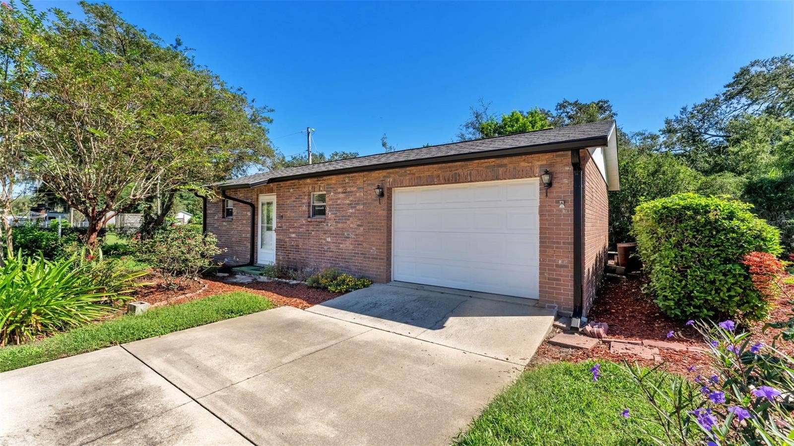 2206 BRISTOL AVENUE, Lakeland, FL 33803 2206 BRISTOL AVENUE, Lakeland, FL 33803