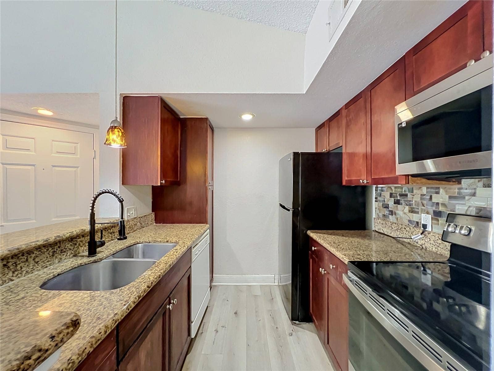 5116 CONROY ROAD, #23, Orlando, FL 32811 5116 CONROY ROAD, #23, Orlando, FL 32811