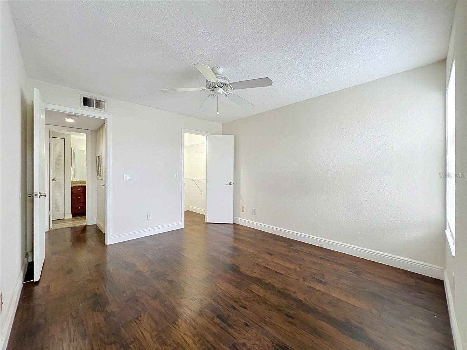 5116 CONROY ROAD, #23, Orlando, FL 32811 5116 CONROY ROAD, #23, Orlando, FL 32811