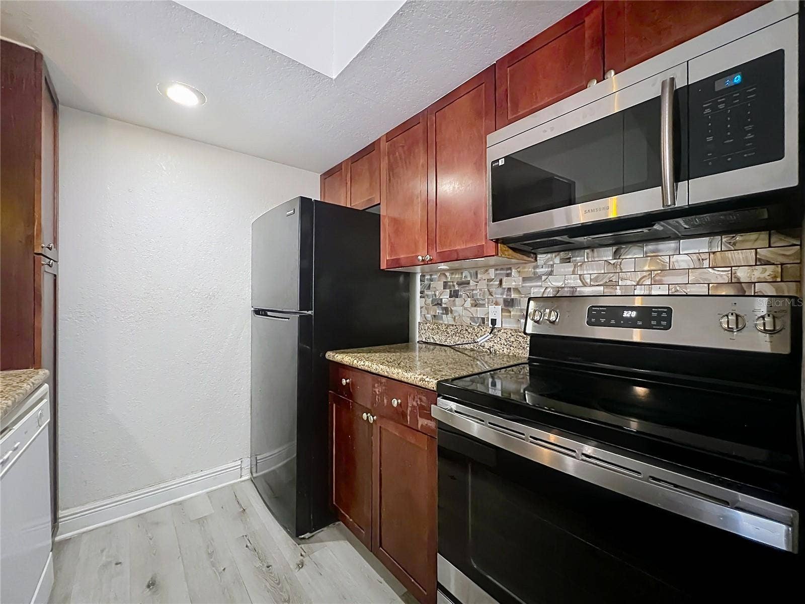 5116 CONROY ROAD, #23, Orlando, FL 32811 5116 CONROY ROAD, #23, Orlando, FL 32811