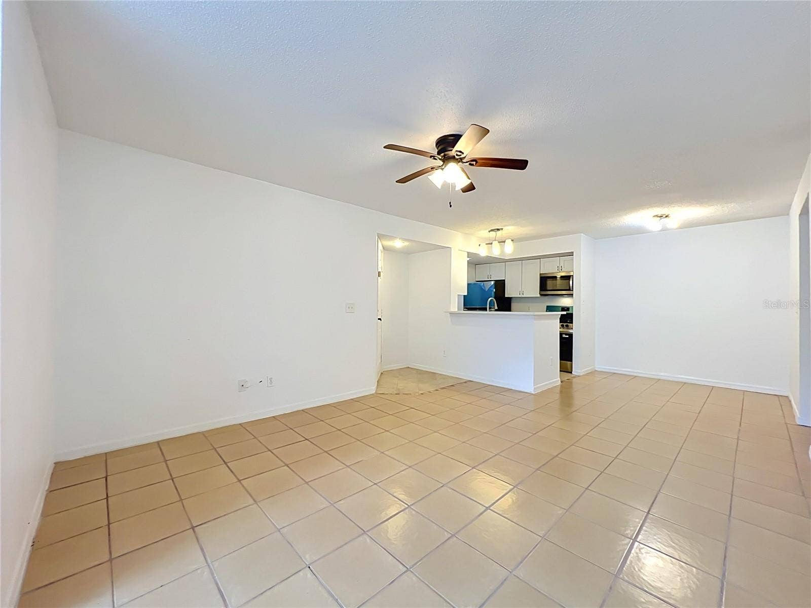 5116 CONROY ROAD, #23, Orlando, FL 32811 5116 CONROY ROAD, #23, Orlando, FL 32811