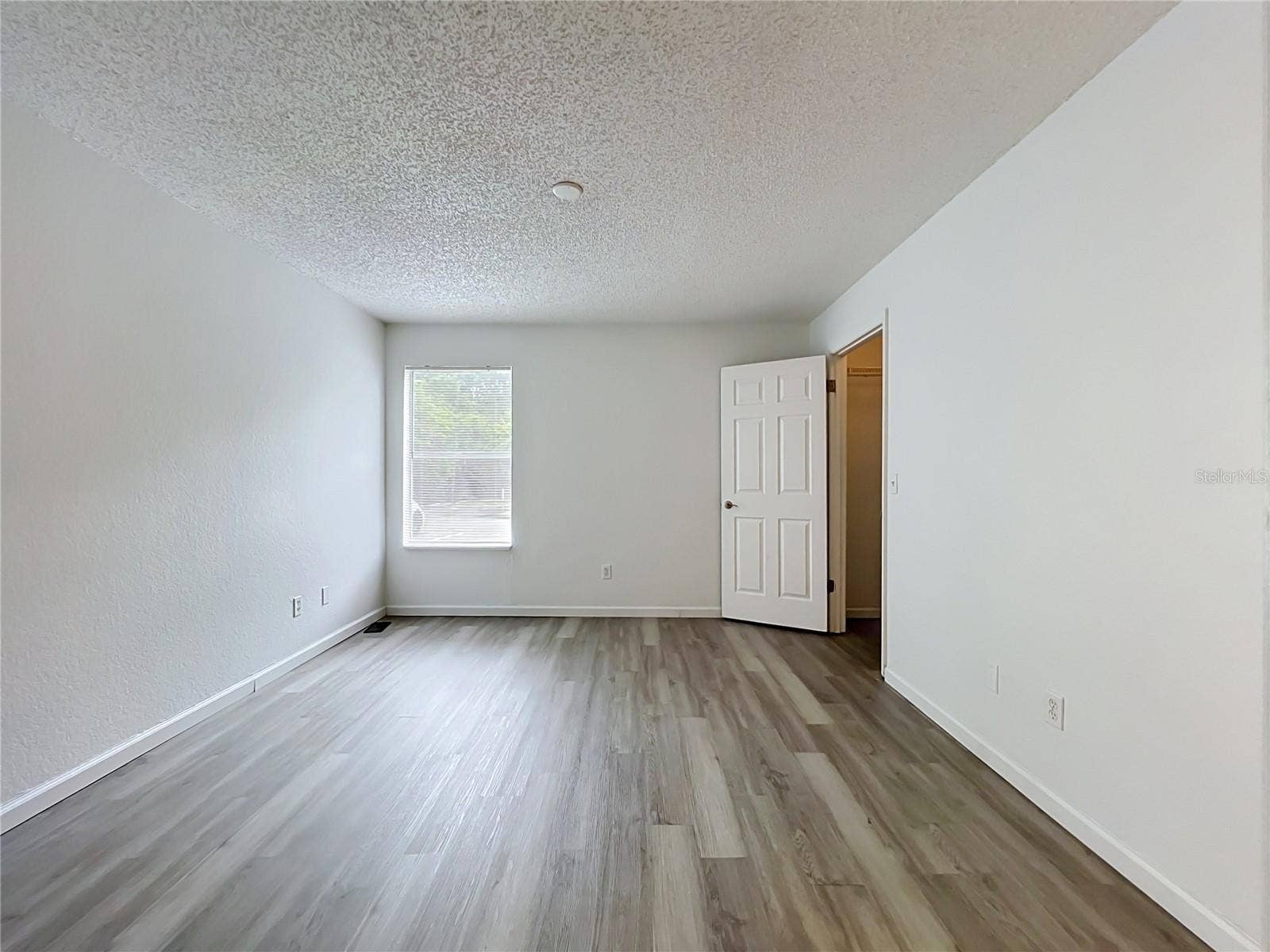 5116 CONROY ROAD, #23, Orlando, FL 32811 5116 CONROY ROAD, #23, Orlando, FL 32811