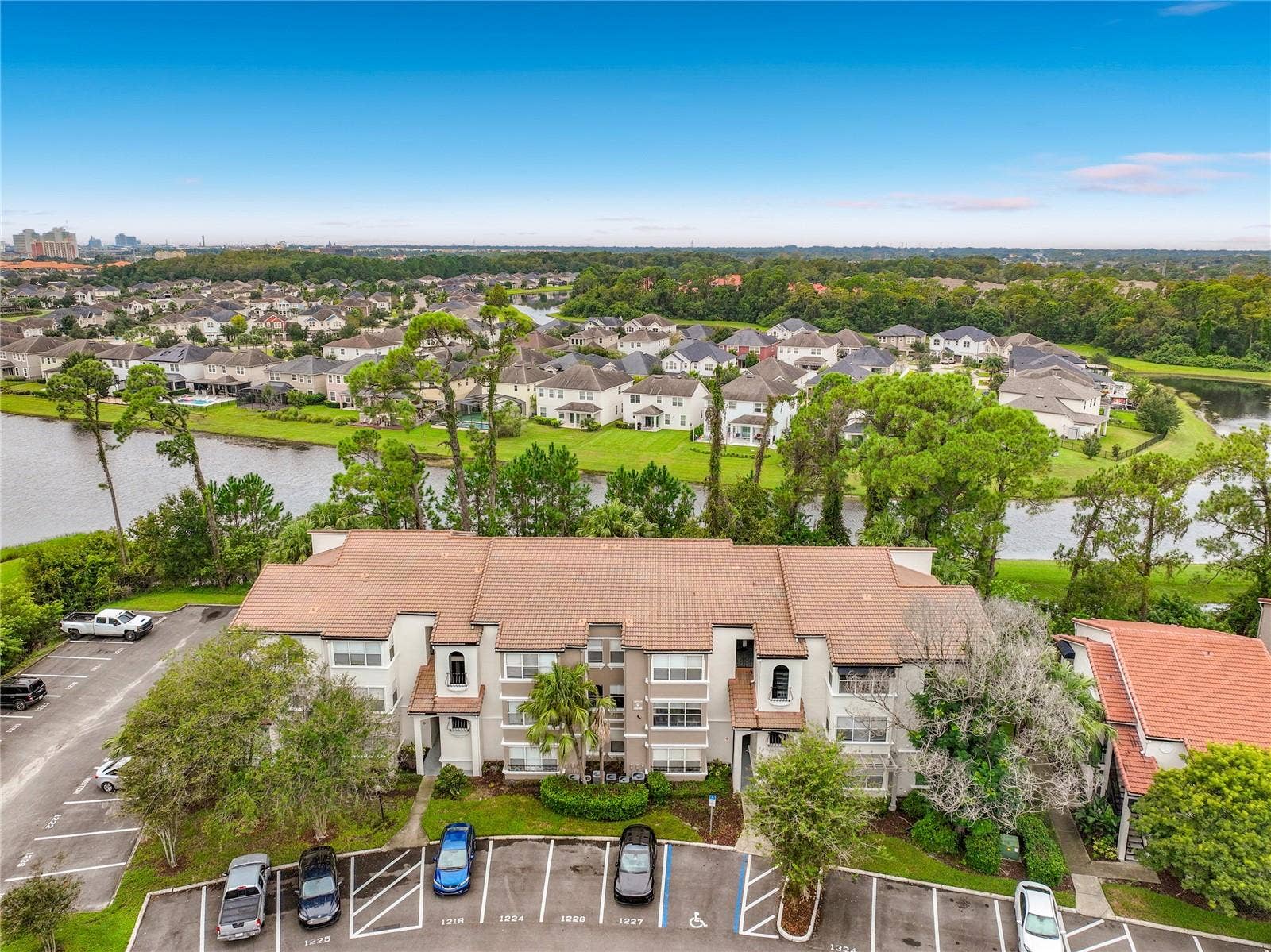 5116 CONROY ROAD, #23, Orlando, FL 32811 5116 CONROY ROAD, #23, Orlando, FL 32811