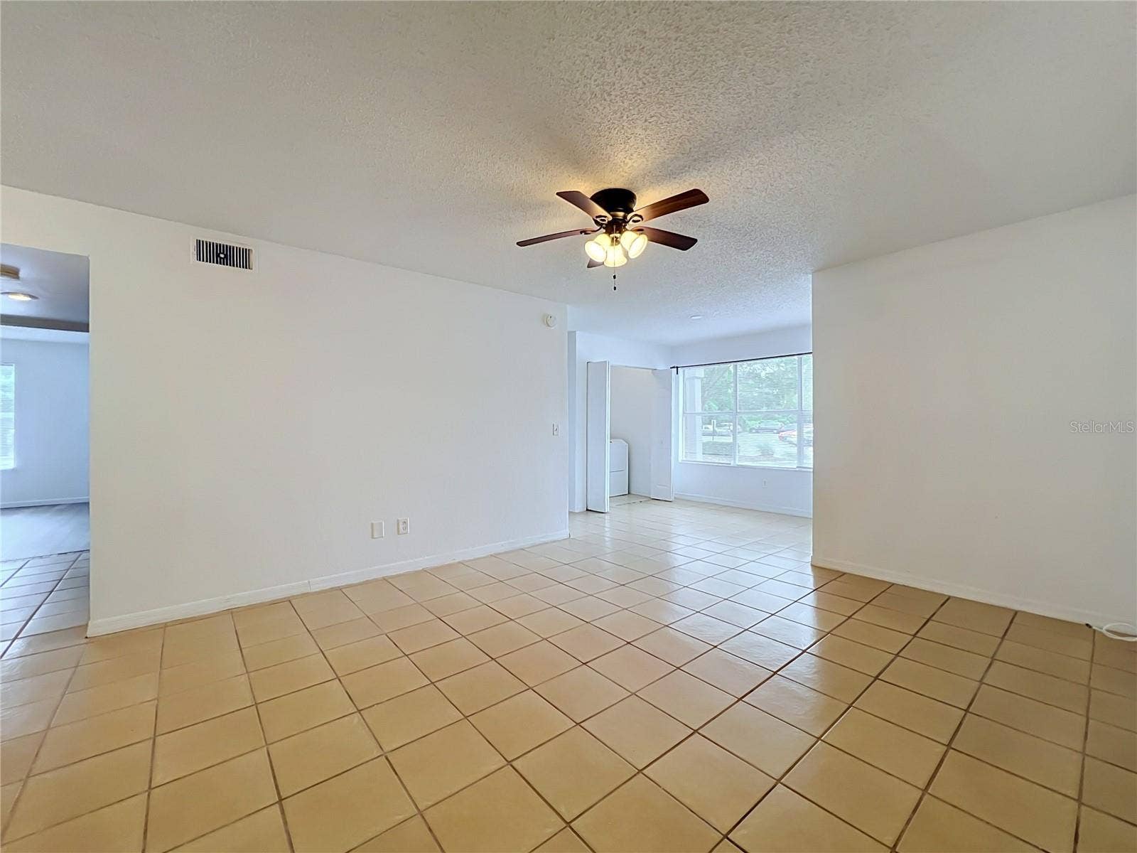 5116 CONROY ROAD, #23, Orlando, FL 32811 5116 CONROY ROAD, #23, Orlando, FL 32811