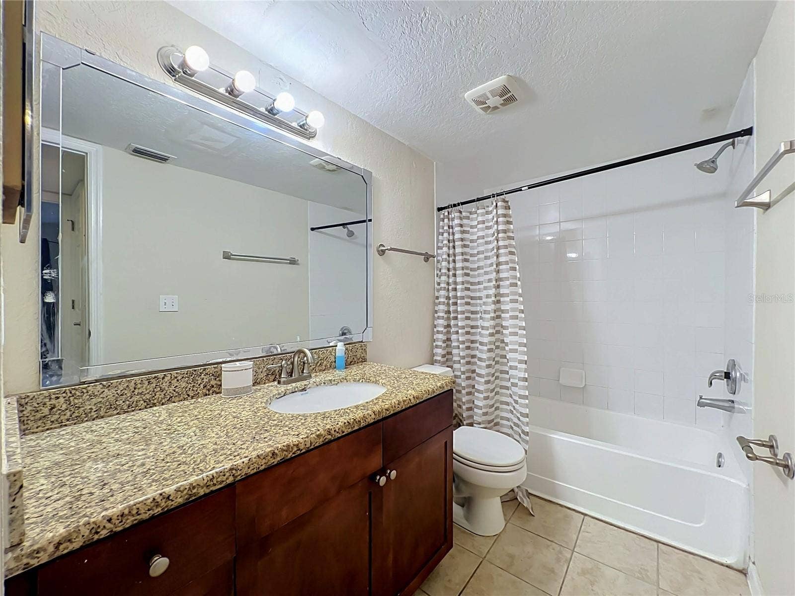 5116 CONROY ROAD, #23, Orlando, FL 32811 5116 CONROY ROAD, #23, Orlando, FL 32811
