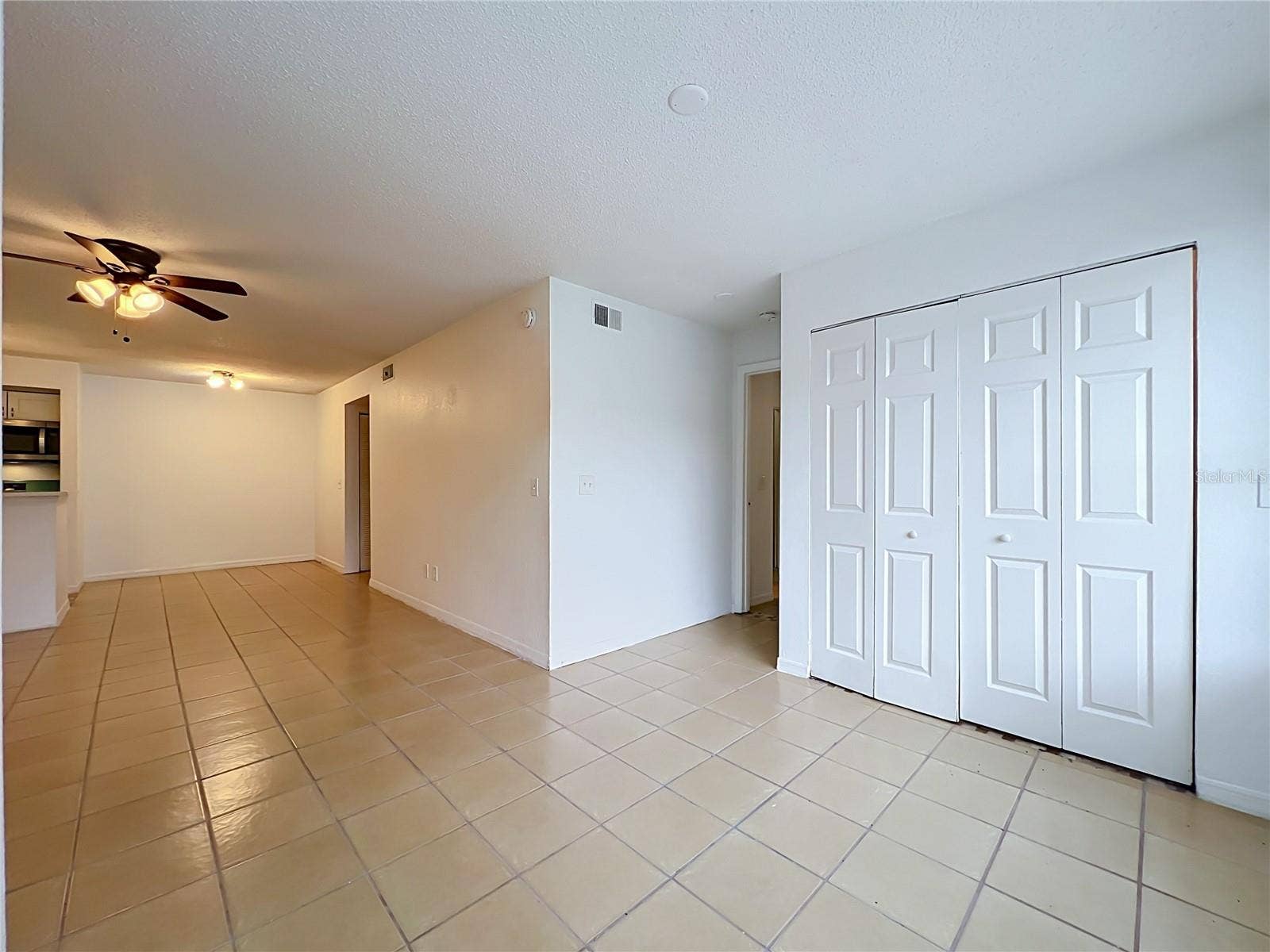 5116 CONROY ROAD, #23, Orlando, FL 32811 5116 CONROY ROAD, #23, Orlando, FL 32811