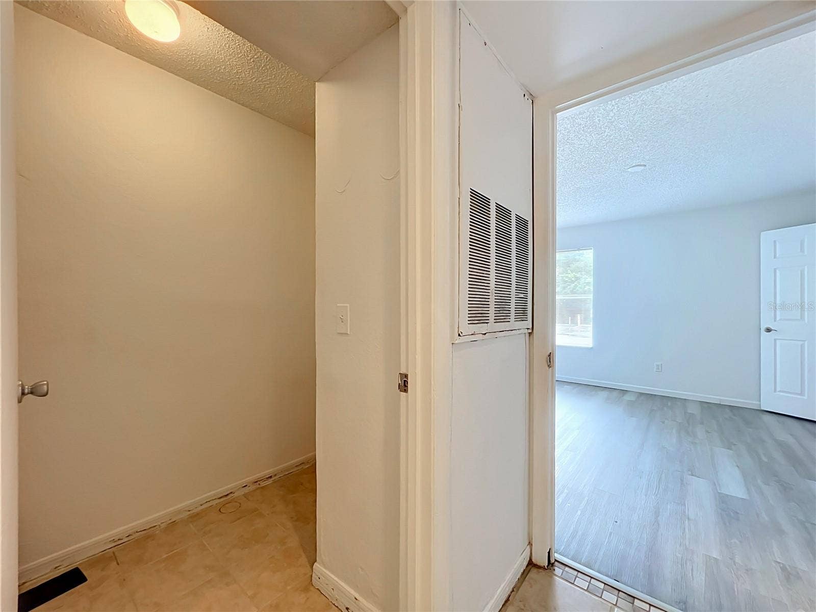 5116 CONROY ROAD, #23, Orlando, FL 32811 5116 CONROY ROAD, #23, Orlando, FL 32811