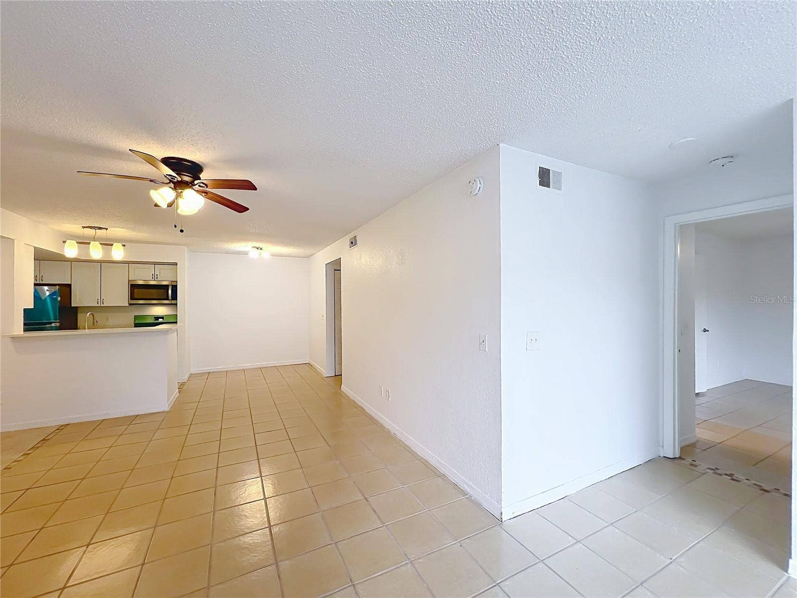 5116 CONROY ROAD, #23, Orlando, FL 32811 5116 CONROY ROAD, #23, Orlando, FL 32811