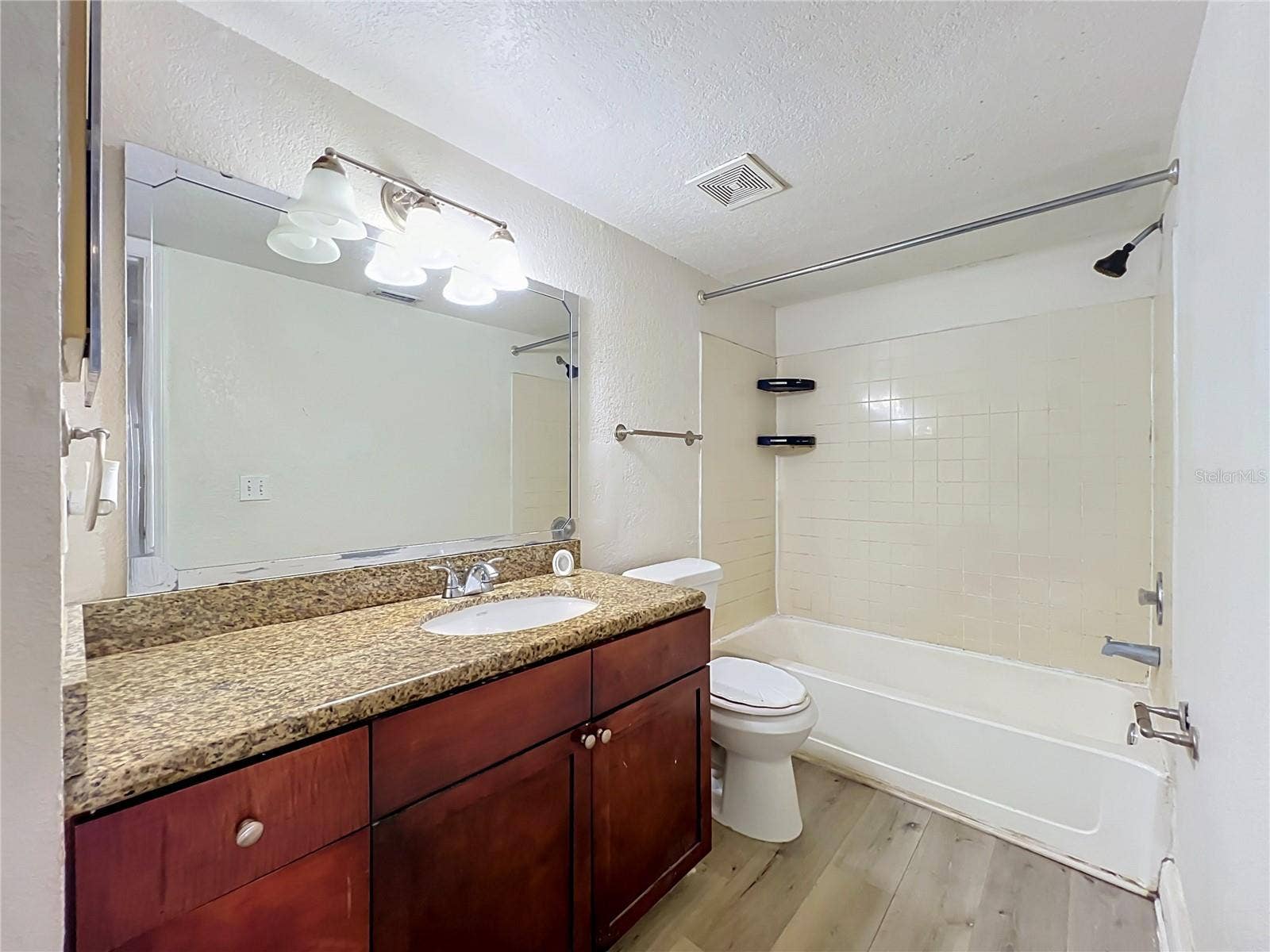 5116 CONROY ROAD, #23, Orlando, FL 32811 5116 CONROY ROAD, #23, Orlando, FL 32811