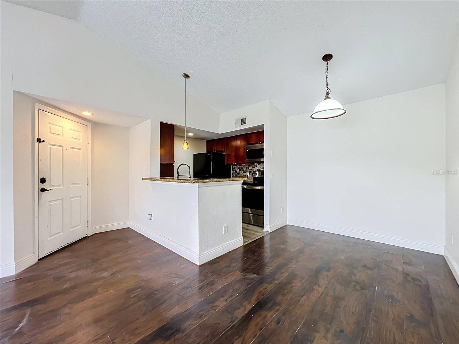 5116 CONROY ROAD, #23, Orlando, FL 32811 5116 CONROY ROAD, #23, Orlando, FL 32811