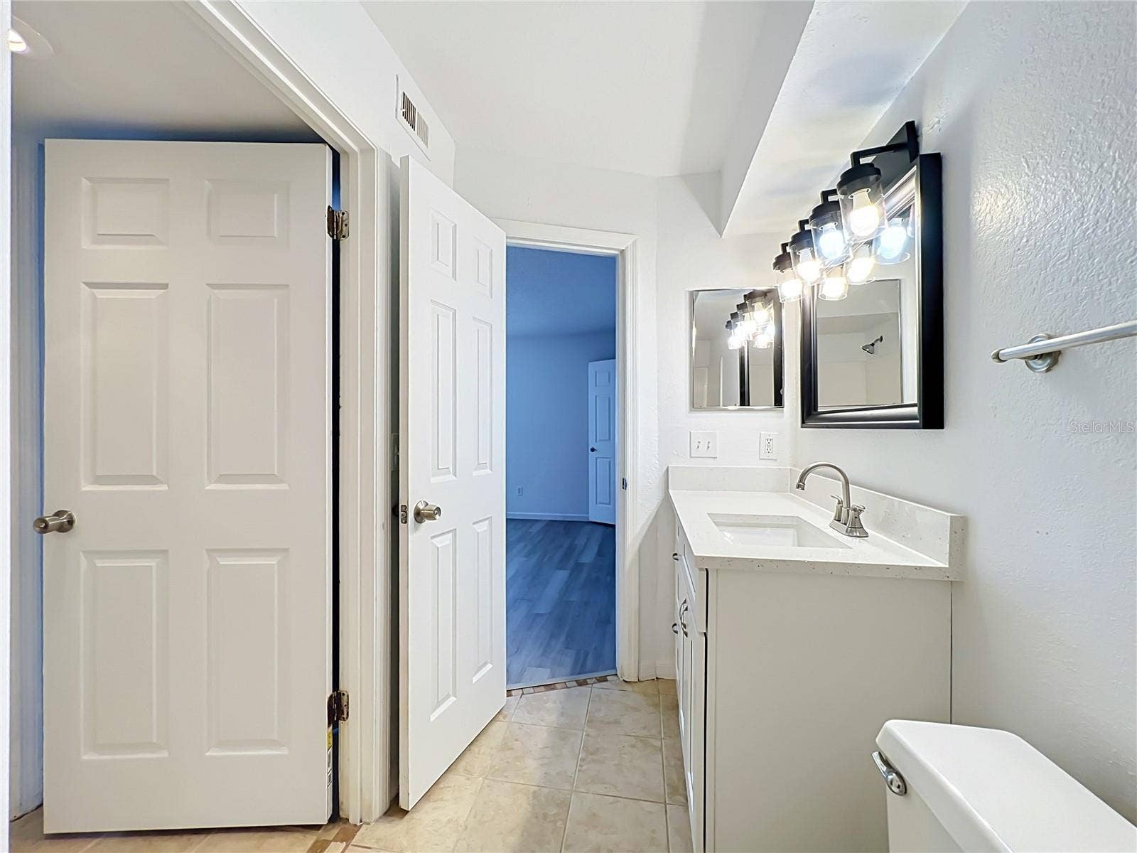 5116 CONROY ROAD, #23, Orlando, FL 32811 5116 CONROY ROAD, #23, Orlando, FL 32811