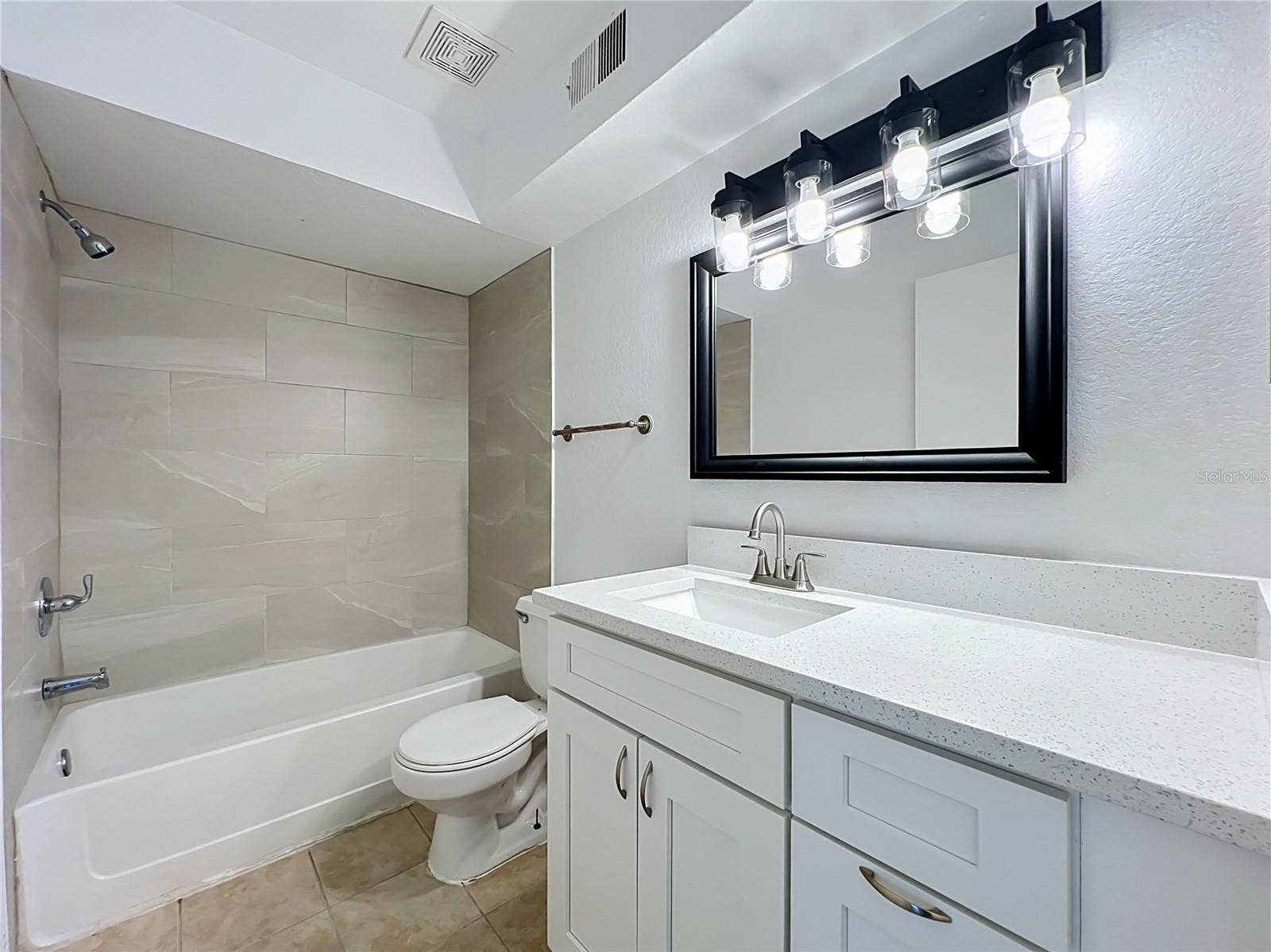 5116 CONROY ROAD, #23, Orlando, FL 32811 5116 CONROY ROAD, #23, Orlando, FL 32811