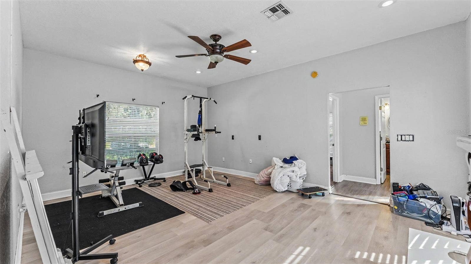 69 PINE FOREST DRIVE, Haines City, FL 33844 69 PINE FOREST DRIVE, Haines City, FL 33844