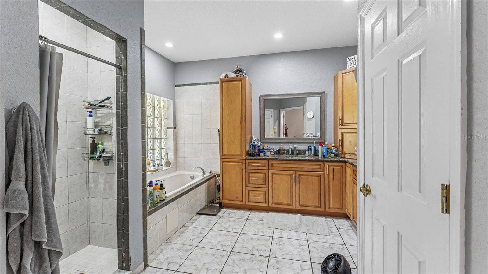 69 PINE FOREST DRIVE, Haines City, FL 33844 69 PINE FOREST DRIVE, Haines City, FL 33844