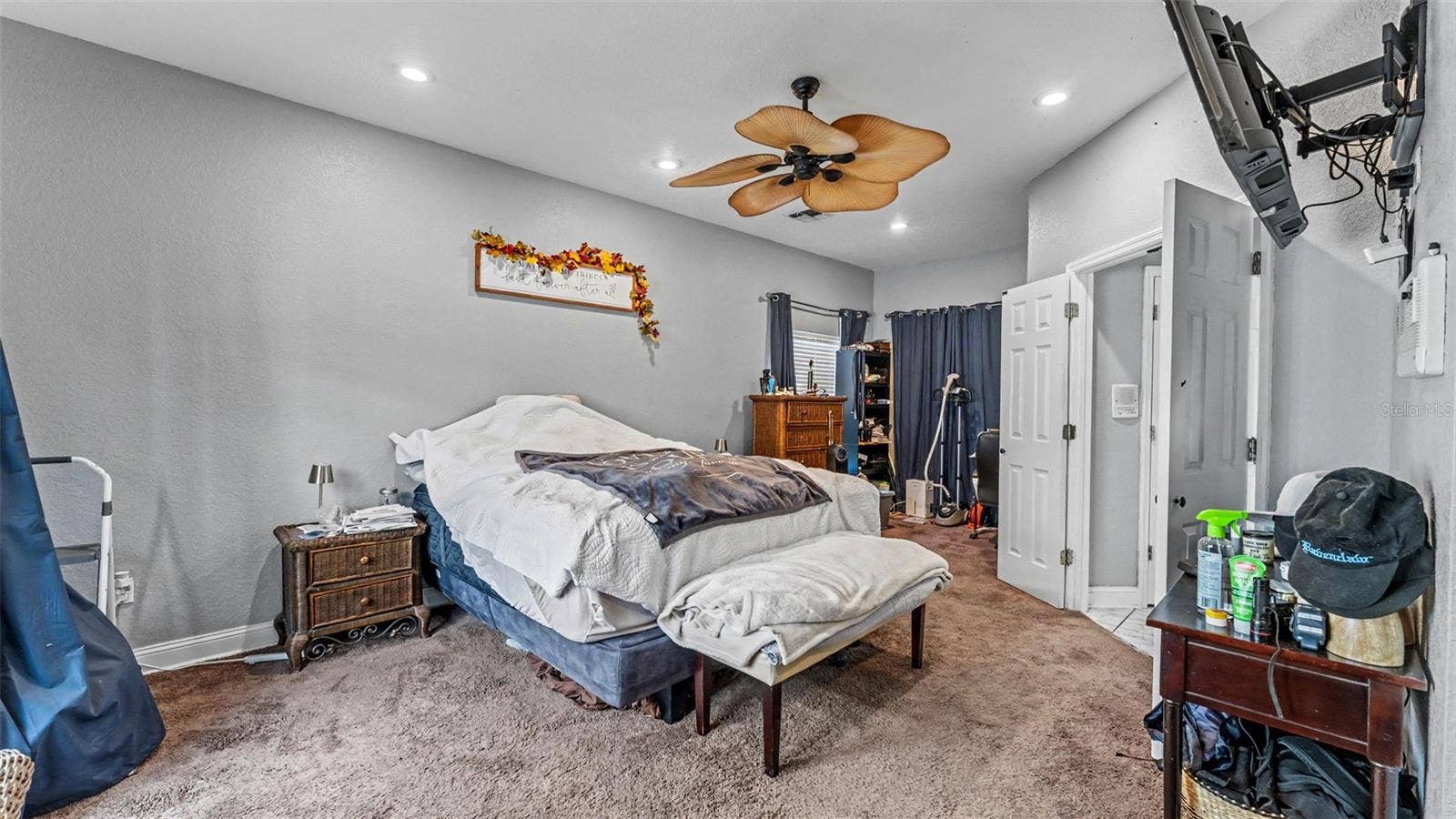 69 PINE FOREST DRIVE, Haines City, FL 33844 69 PINE FOREST DRIVE, Haines City, FL 33844