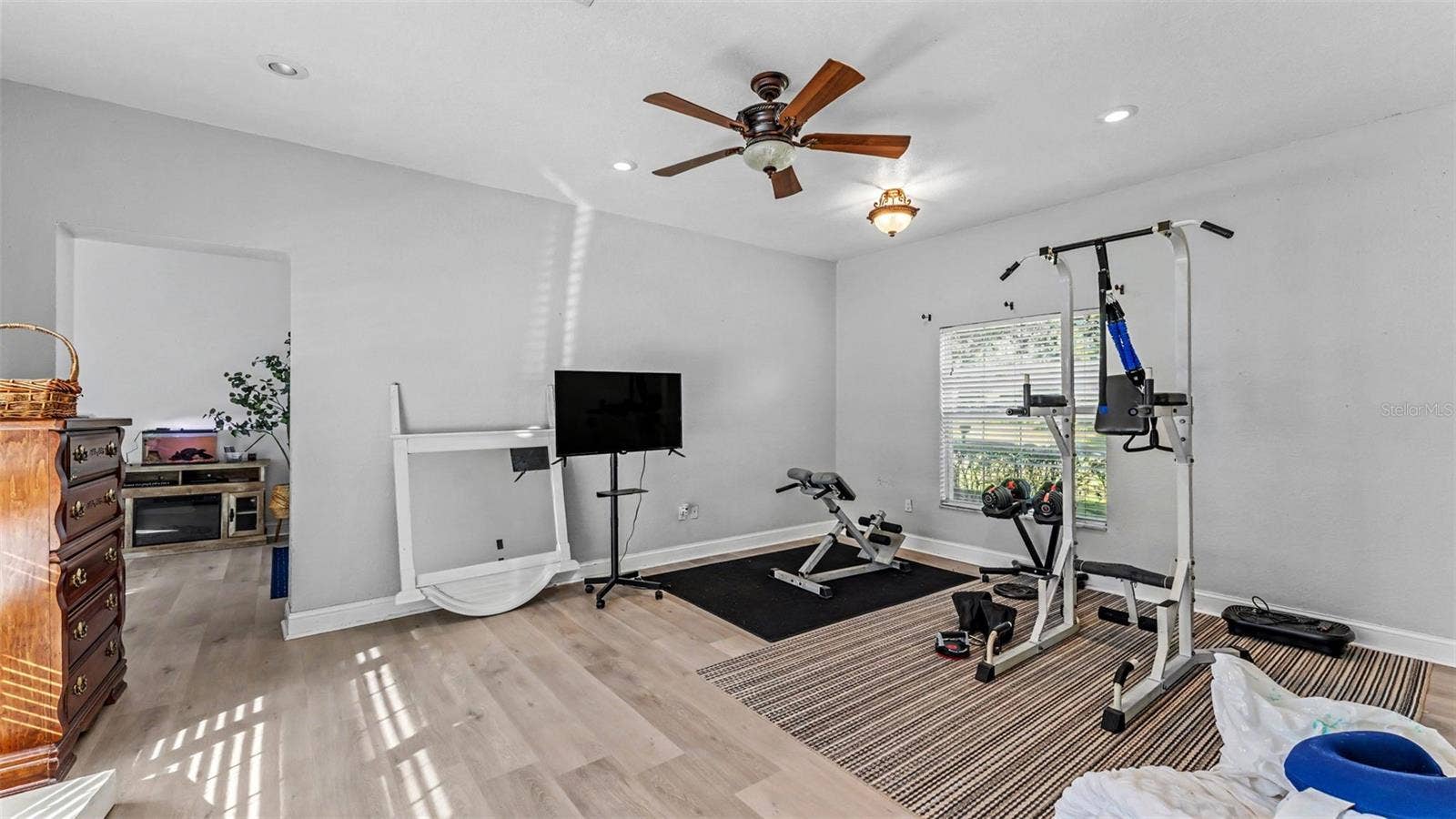 69 PINE FOREST DRIVE, Haines City, FL 33844 69 PINE FOREST DRIVE, Haines City, FL 33844