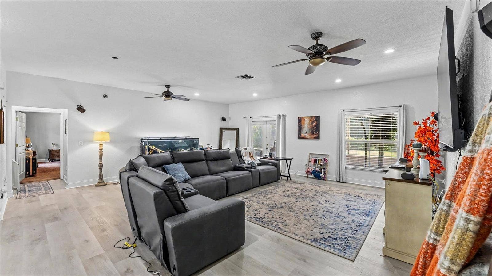 69 PINE FOREST DRIVE, Haines City, FL 33844 69 PINE FOREST DRIVE, Haines City, FL 33844
