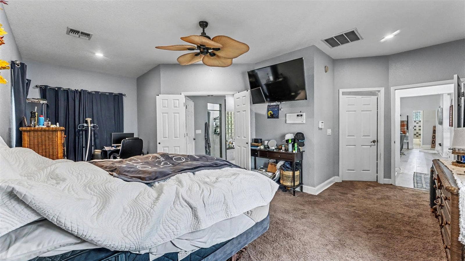 69 PINE FOREST DRIVE, Haines City, FL 33844 69 PINE FOREST DRIVE, Haines City, FL 33844