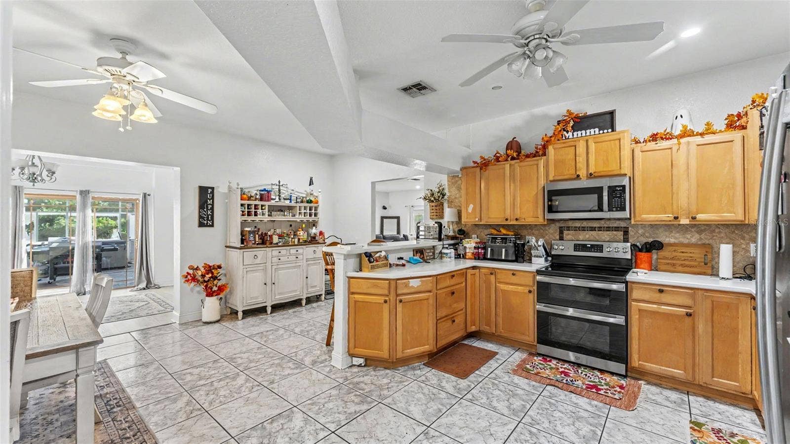 69 PINE FOREST DRIVE, Haines City, FL 33844 69 PINE FOREST DRIVE, Haines City, FL 33844