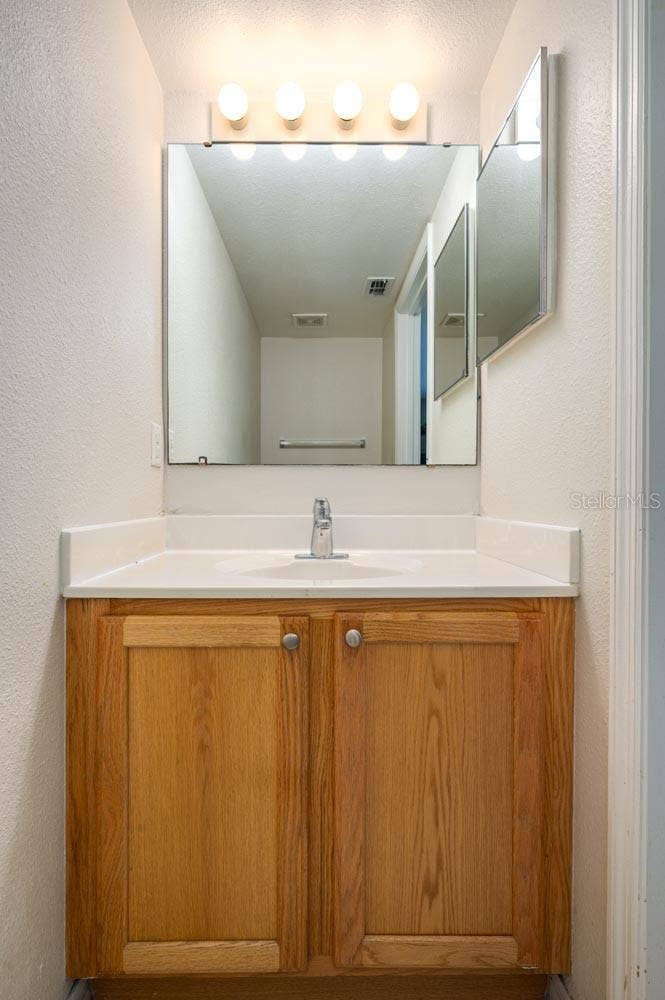 3643 WELLINGTON PL, Bartow, FL 33830 Half Bath