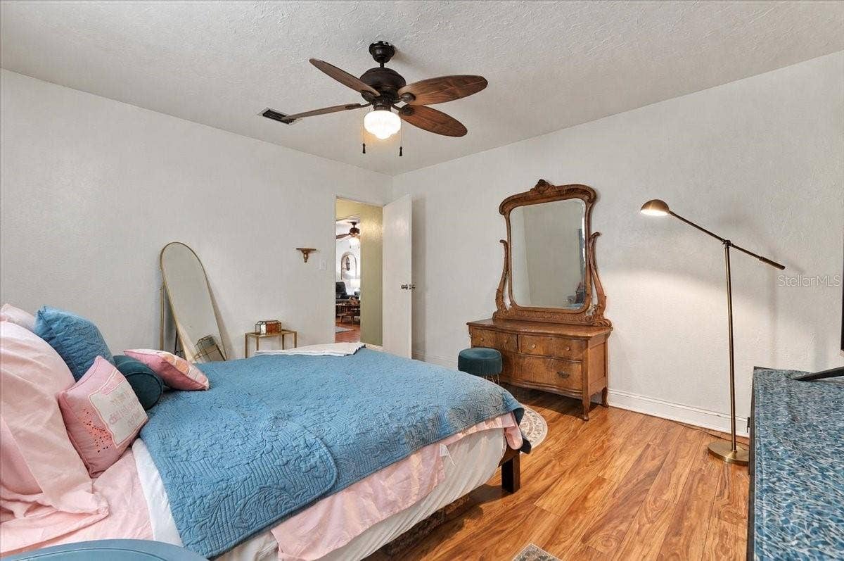 118 S WATERLOO AVENUE, #120, Lakeland, FL 33801