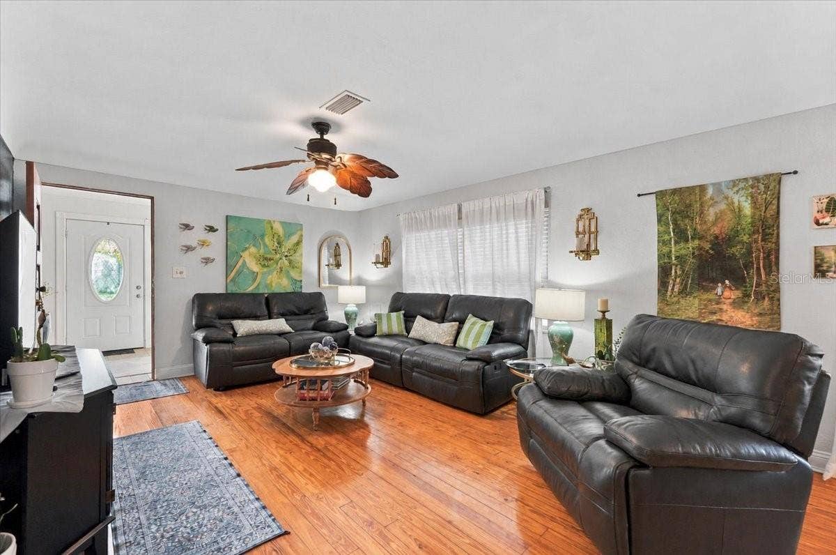 118 S WATERLOO AVENUE, #120, Lakeland, FL 33801