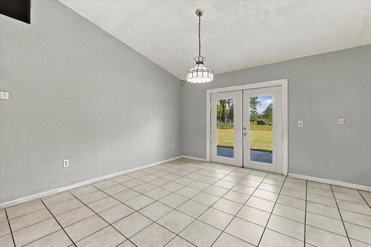 107 FLORIDA GRACKLE COURT, Frostproof, FL 33843 107 FLORIDA GRACKLE COURT, Frostproof, FL 33843