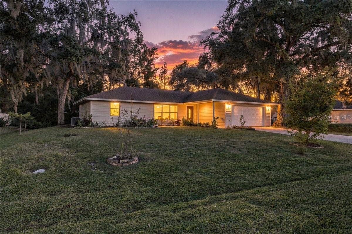 5244 QUIET CREEK LANE, Lakeland, FL 33811 5244 QUIET CREEK LANE, Lakeland, FL 33811