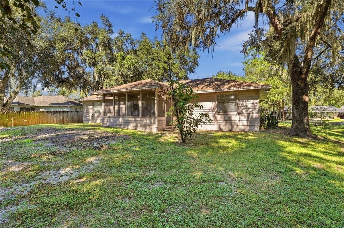 5244 QUIET CREEK LANE, Lakeland, FL 33811 Large Shady Back Yard