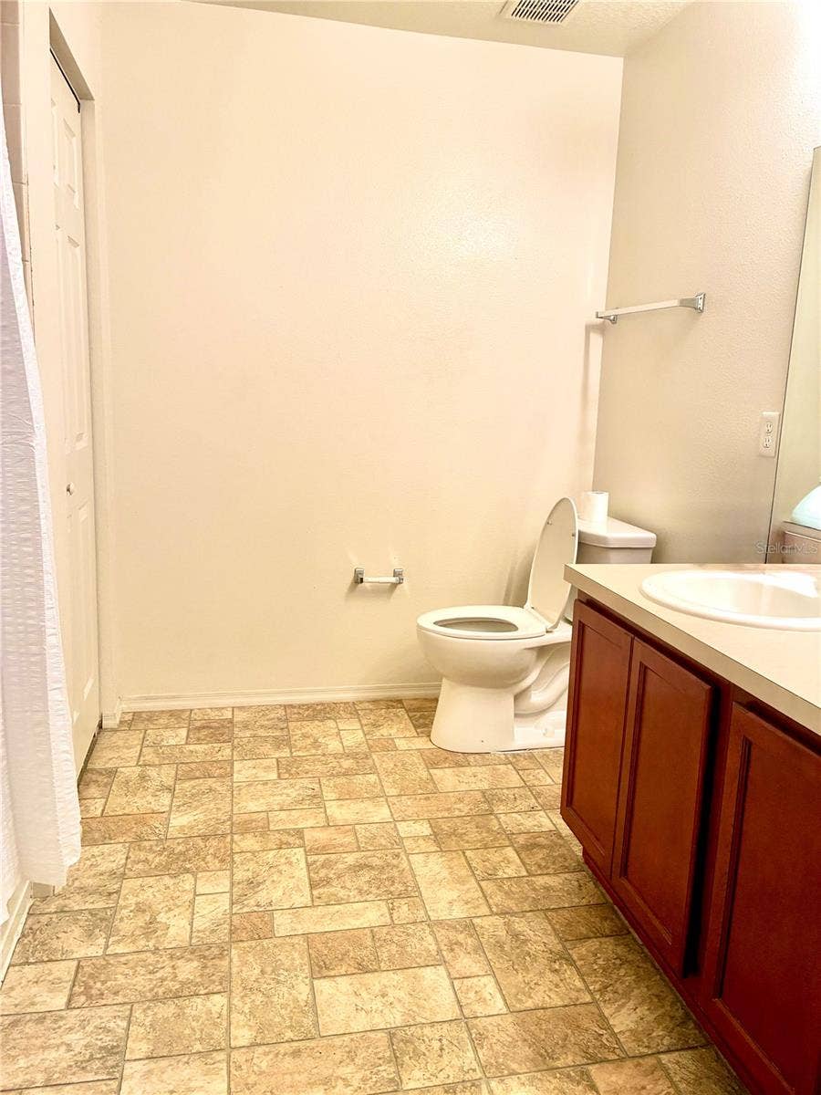 4390 SUN CENTER RD, Mulberry, FL 33860 4390 SUN CENTER RD, Mulberry, FL 33860