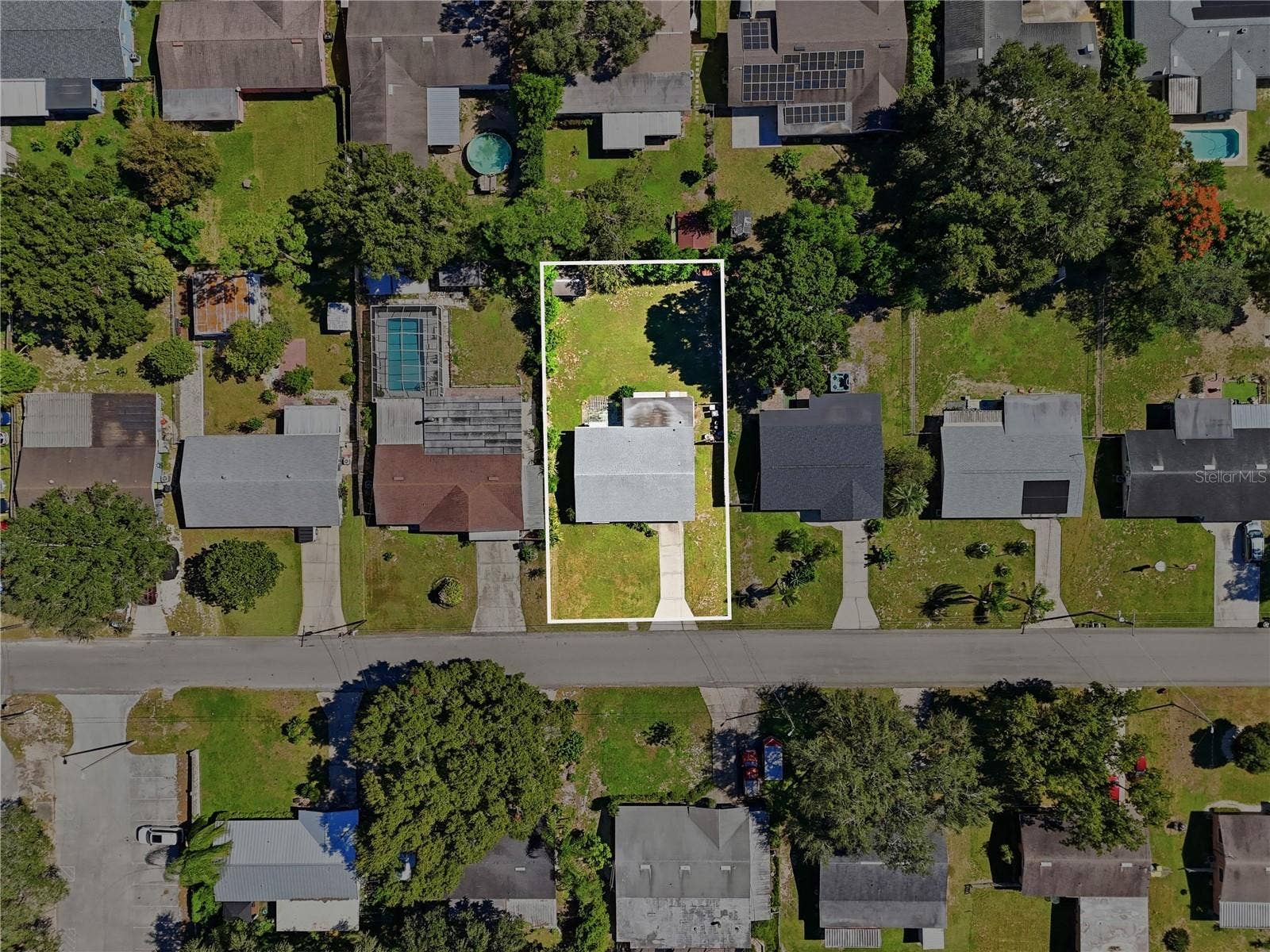 1810 4TH COURT SE, Winter Haven, FL 33880 1810 4TH COURT SE, Winter Haven, FL 33880