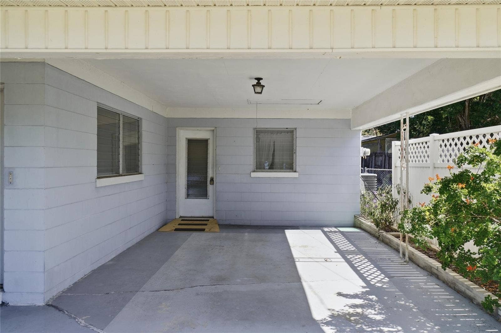 1810 4TH COURT SE, Winter Haven, FL 33880 1810 4TH COURT SE, Winter Haven, FL 33880