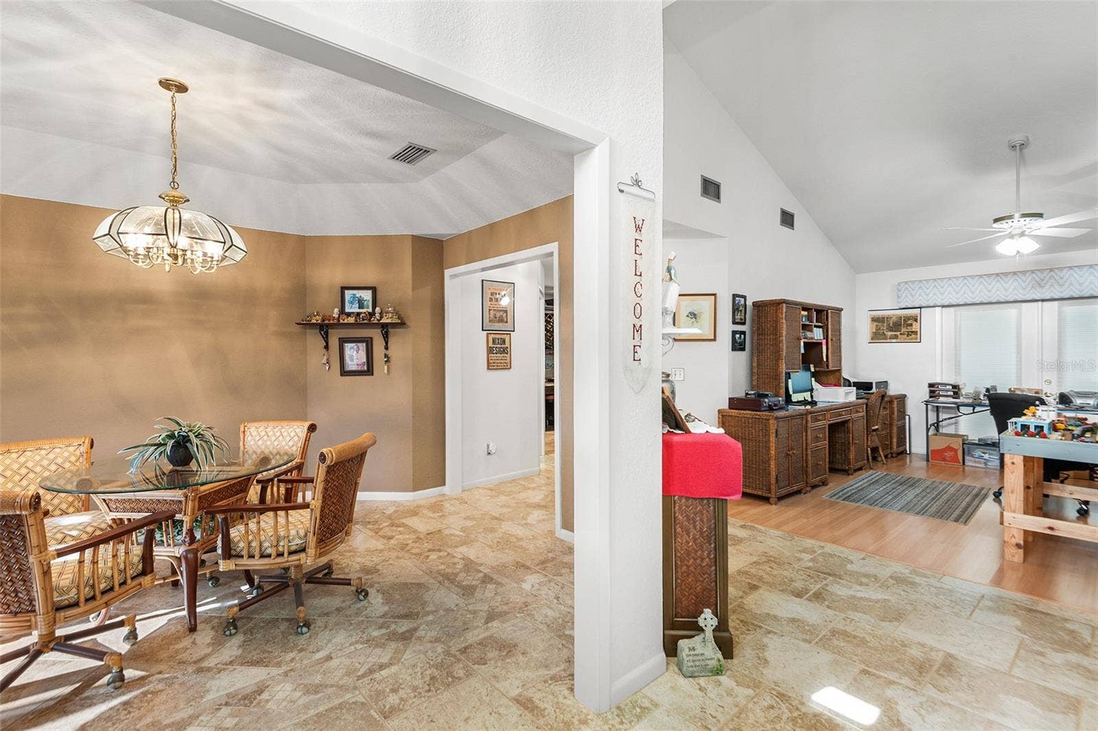 2991 PLANTATION ROAD, Winter Haven, FL 33884 Dining room/living room