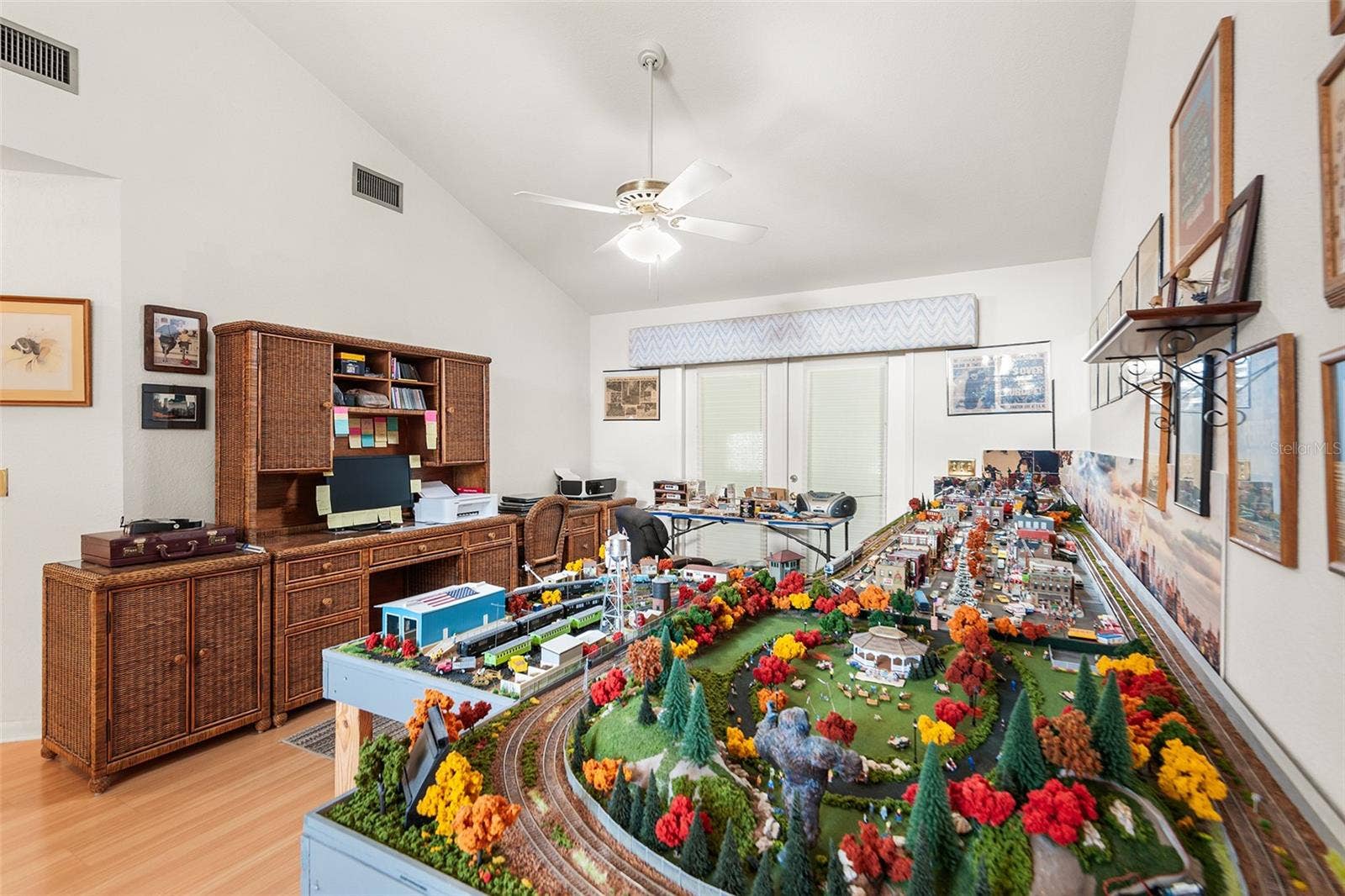 2991 PLANTATION ROAD, Winter Haven, FL 33884 Living room
