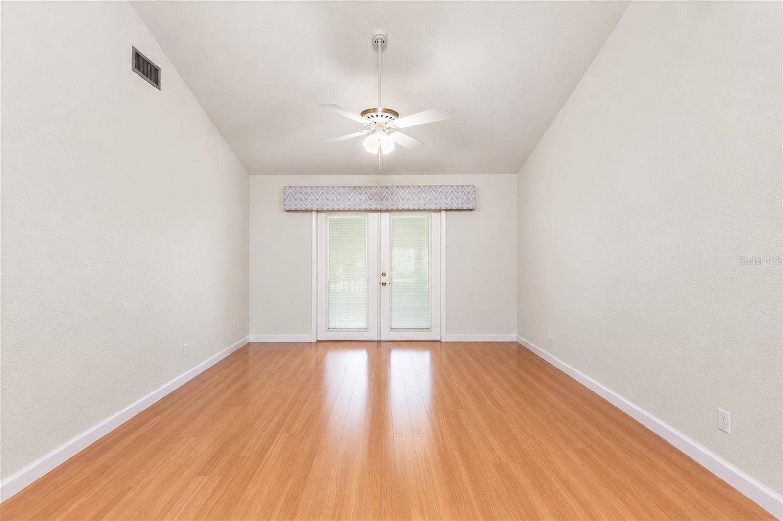 2991 PLANTATION ROAD, Winter Haven, FL 33884 Living room