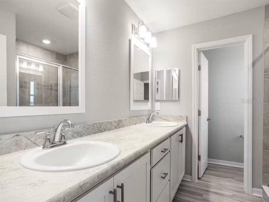 517 VITTORIO DRIVE, Winter Haven, FL 33884 517 VITTORIO DRIVE, Winter Haven, FL 33884