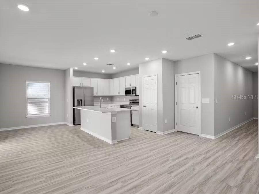 517 VITTORIO DRIVE, Winter Haven, FL 33884 517 VITTORIO DRIVE, Winter Haven, FL 33884