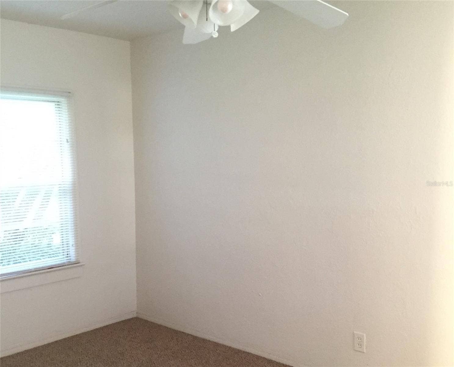 124 BASSEDENA CIRCLE S, Lakeland, FL 33805 124 BASSEDENA CIRCLE S, Lakeland, FL 33805